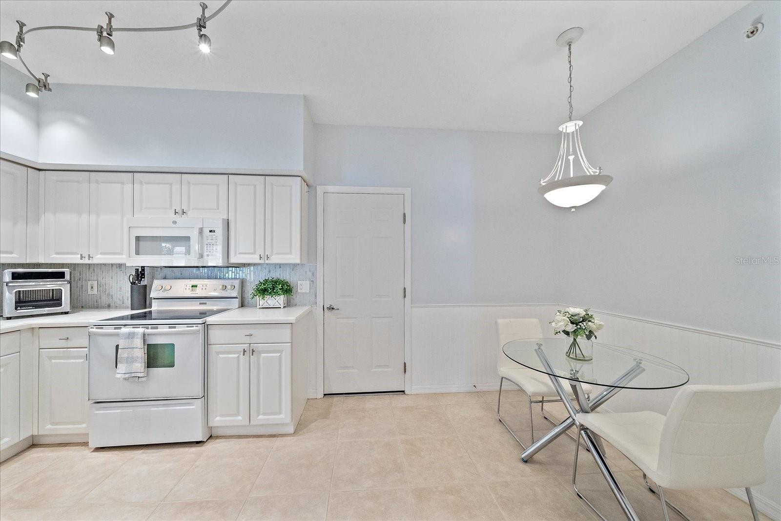 CEDAR HOLLOW AT TARA - Residential