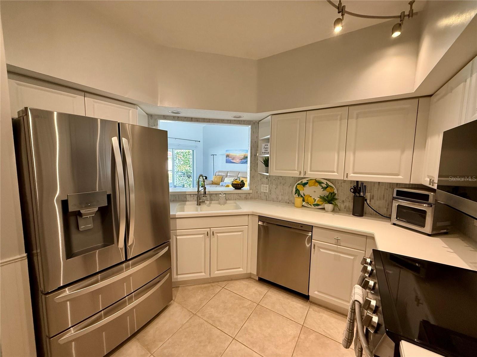 CEDAR HOLLOW AT TARA - Residential