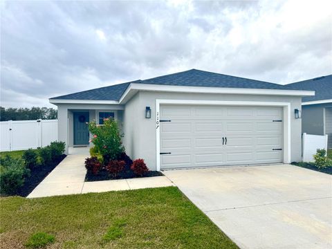 A home in AUBURNDALE