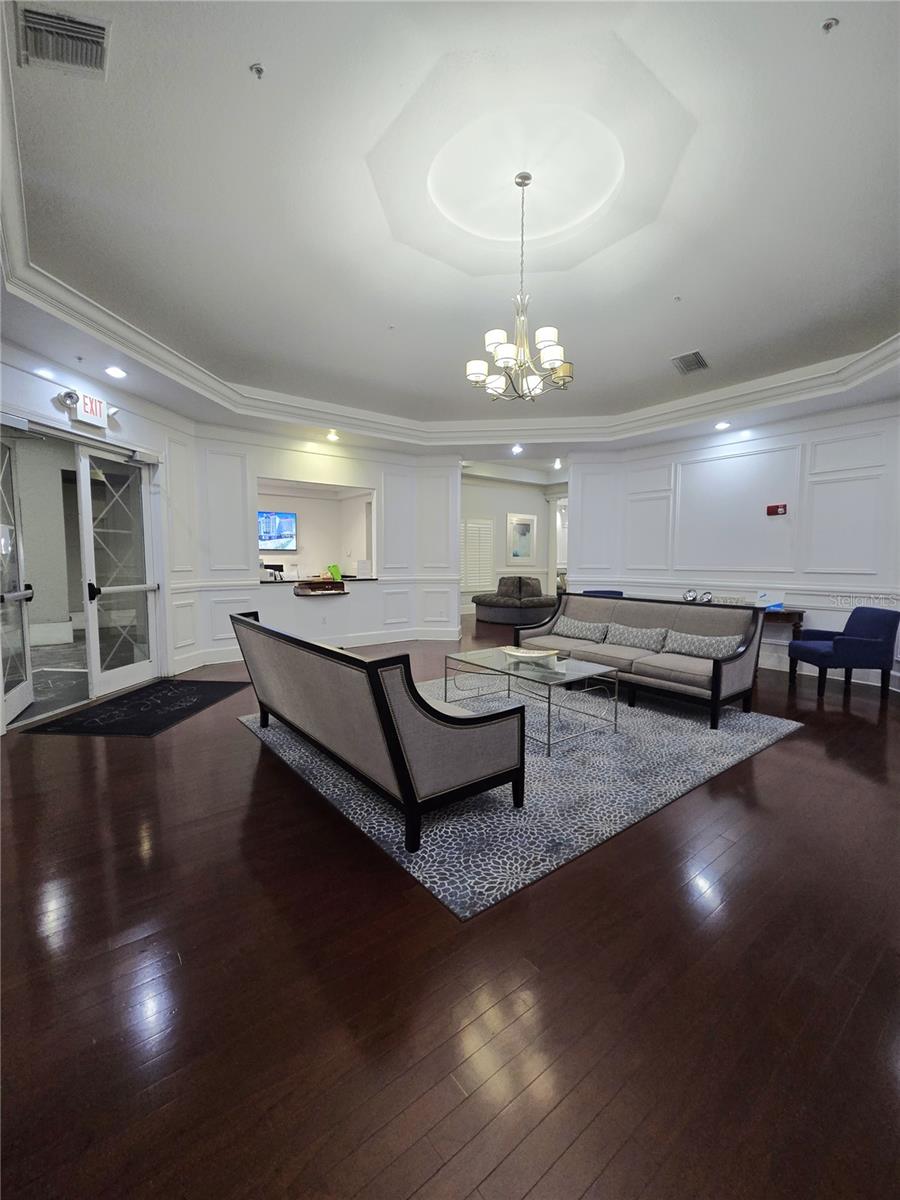 PARKCREST HARBOUR ISLAND CONDO - Residential