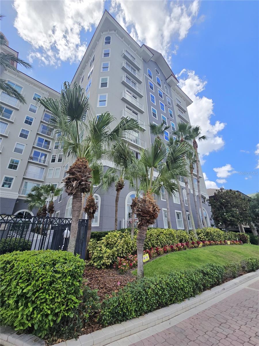 PARKCREST HARBOUR ISLAND CONDO - Residential
