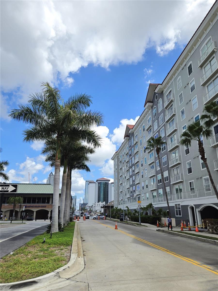 PARKCREST HARBOUR ISLAND CONDO - Residential