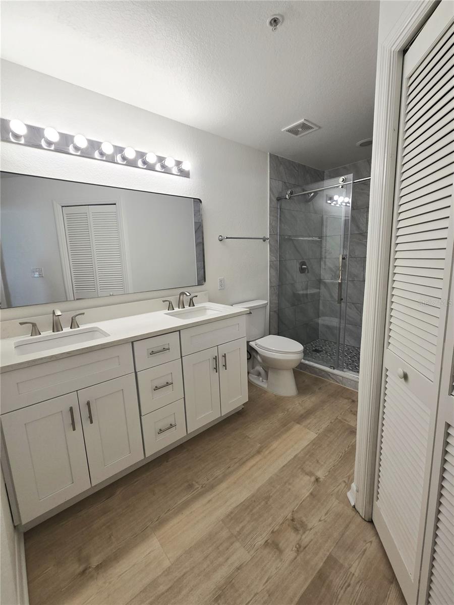PARKCREST HARBOUR ISLAND CONDO - Residential