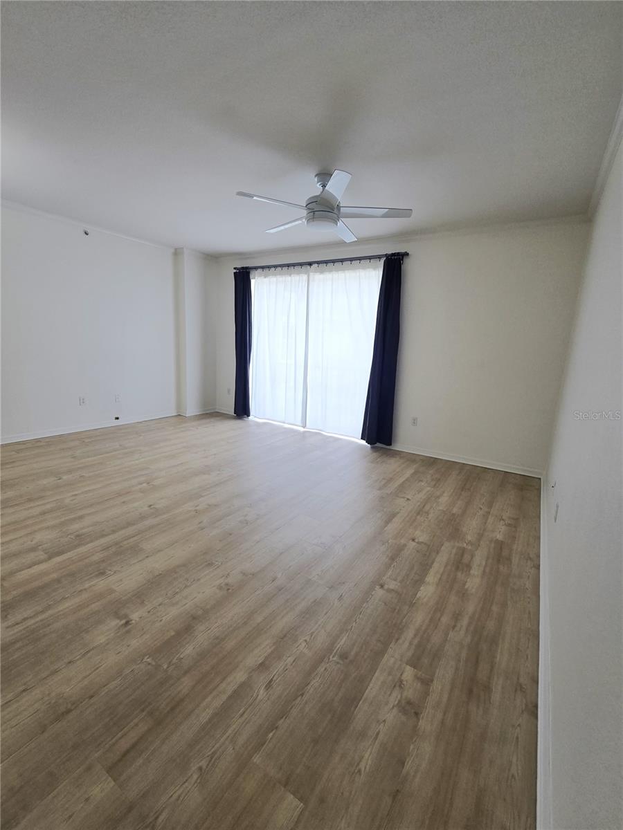 PARKCREST HARBOUR ISLAND CONDO - Residential
