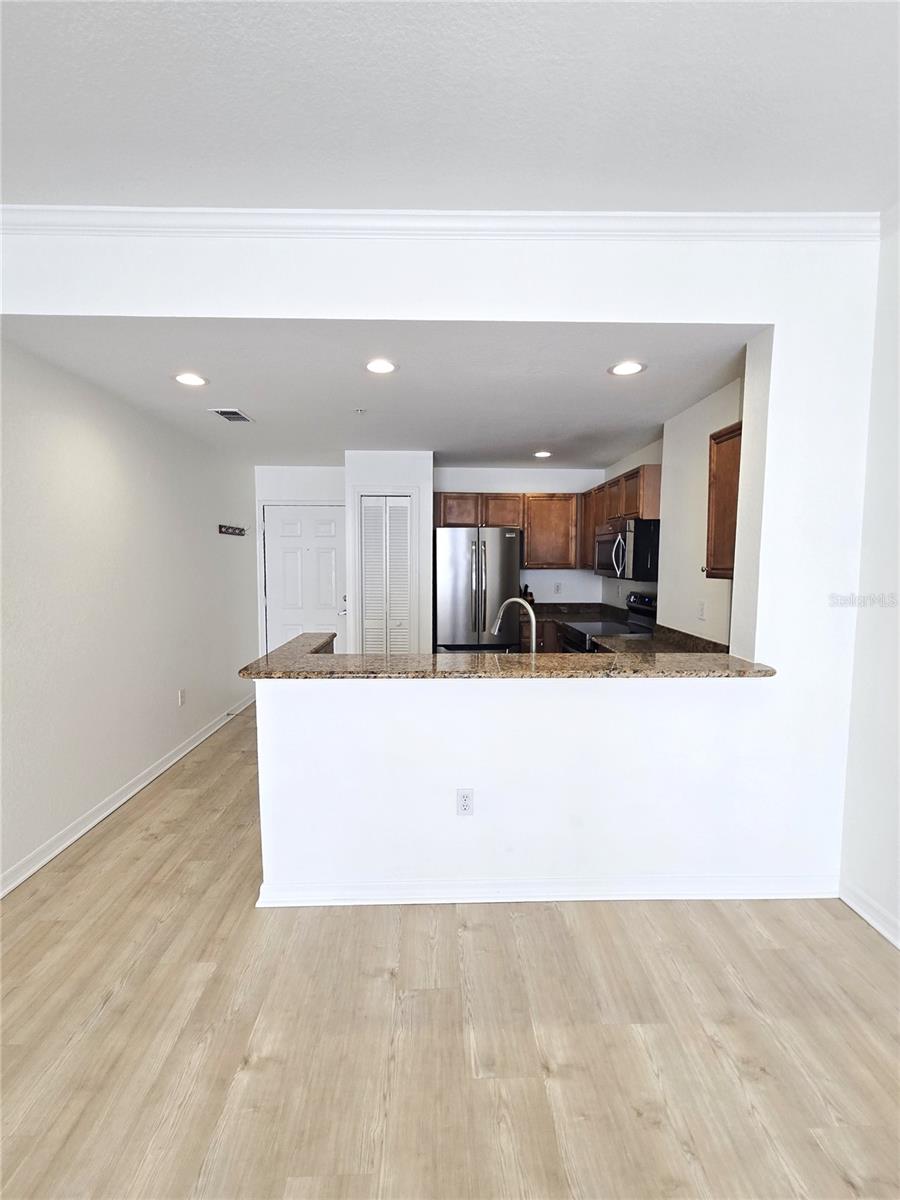 PARKCREST HARBOUR ISLAND CONDO - Residential