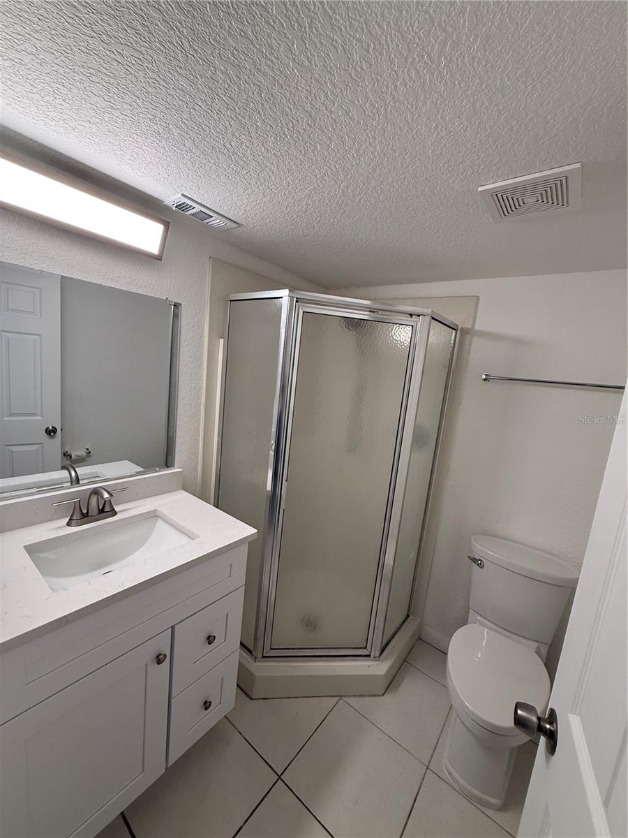 PINES/DEEP CRK I PH 06 - Residential Lease