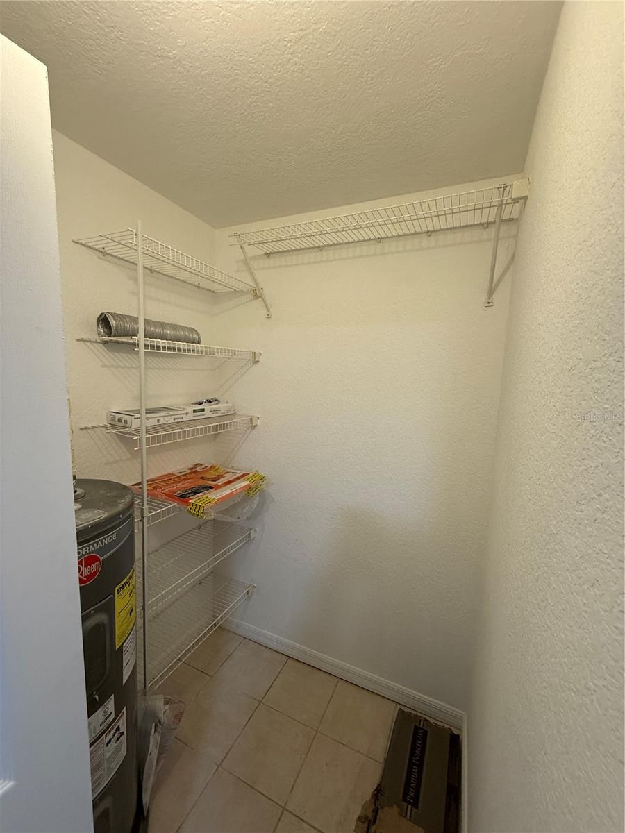 PINES/DEEP CRK I PH 06 - Residential Lease