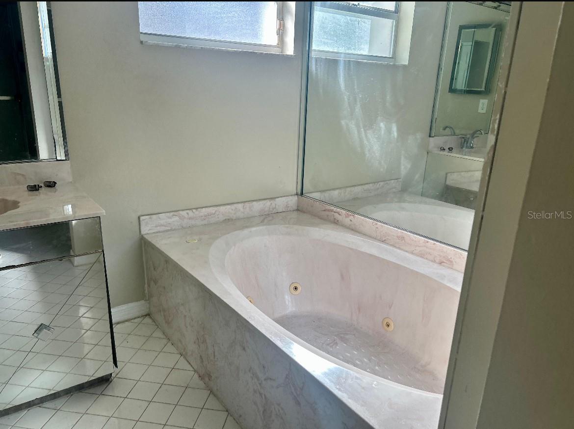 COQUINA LAKES 105-22 B - Residential