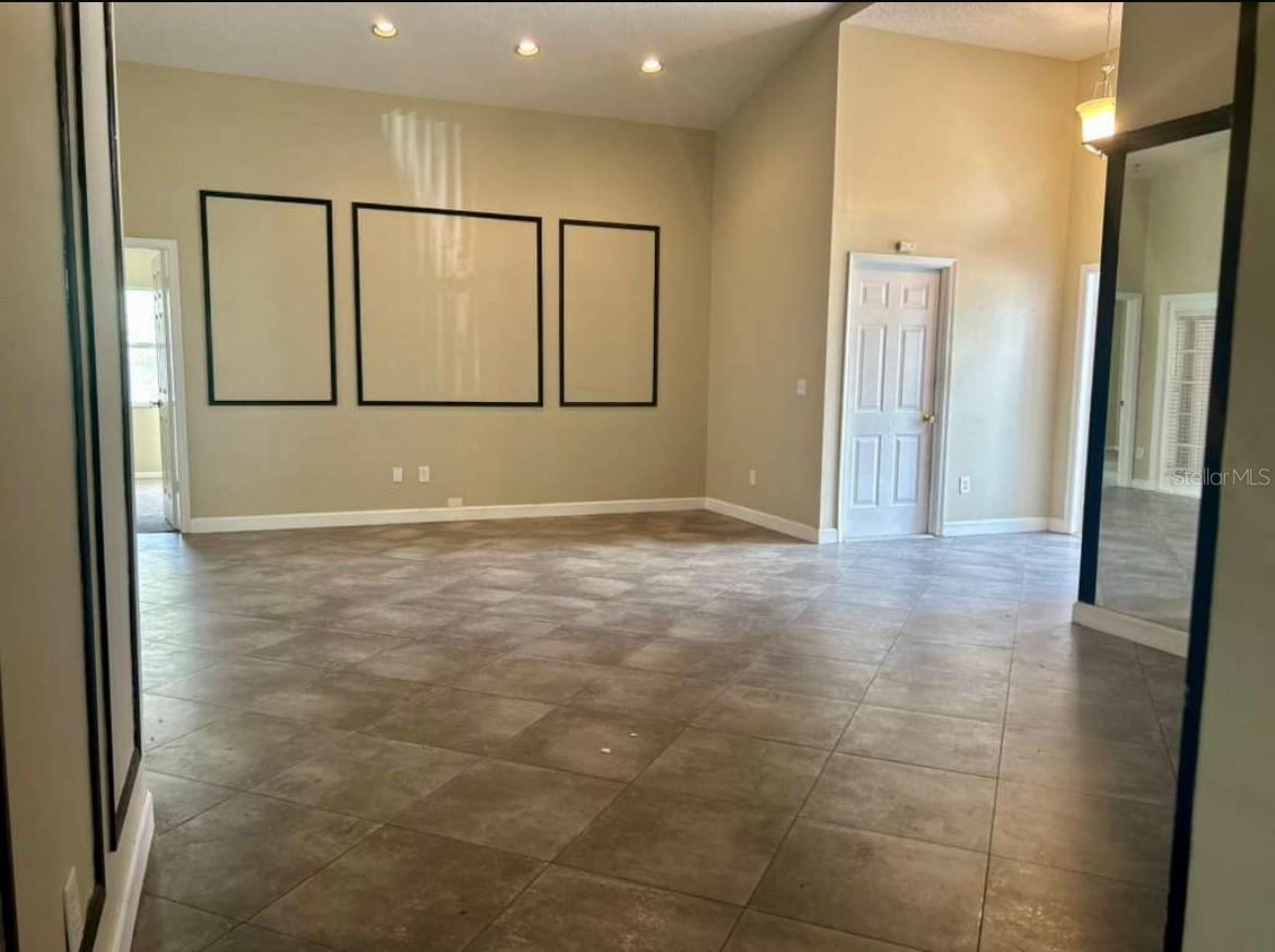 COQUINA LAKES 105-22 B - Residential