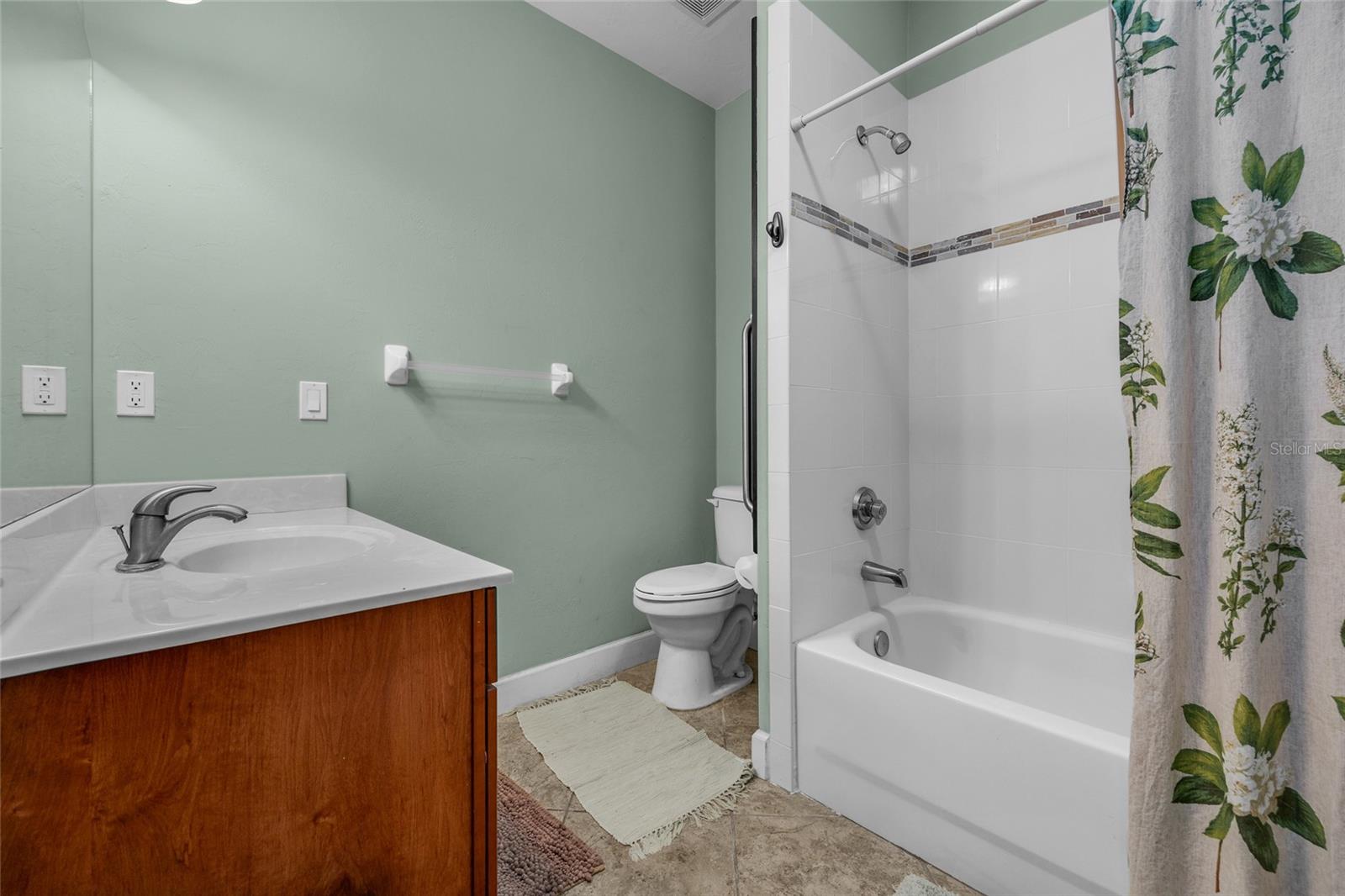 VILLAS OF WEST END UNIT B PH 1 - Residential