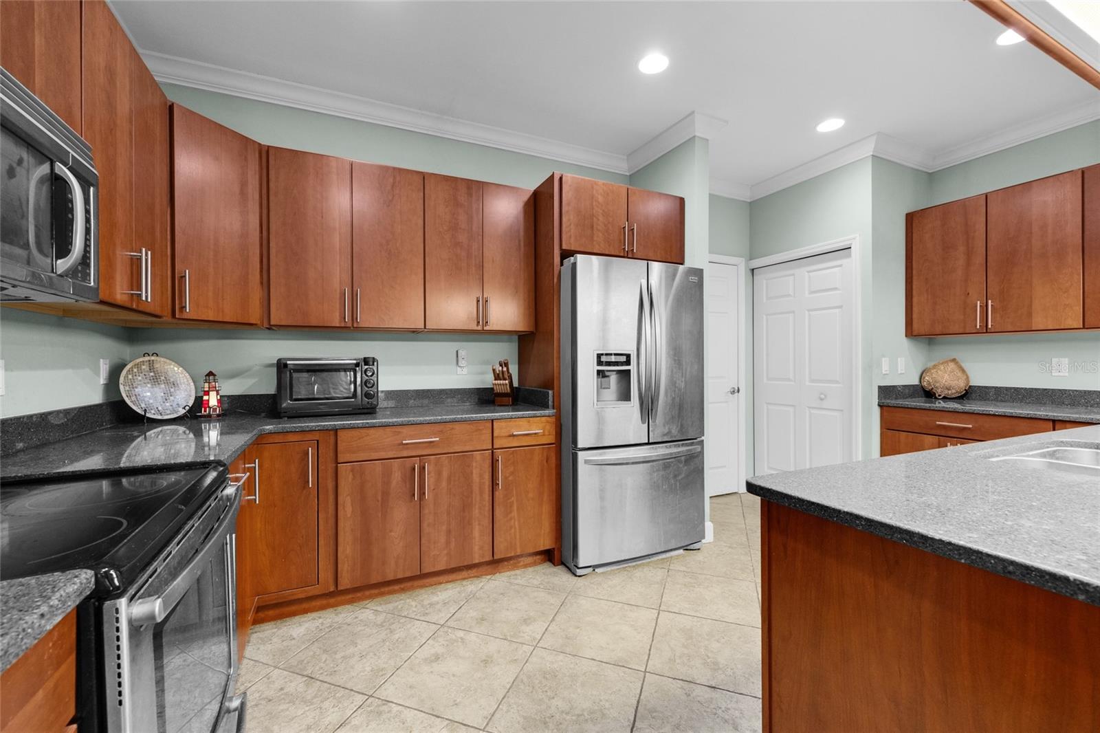 VILLAS OF WEST END UNIT B PH 1 - Residential