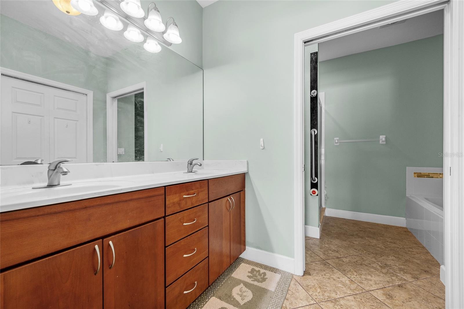 VILLAS OF WEST END UNIT B PH 1 - Residential