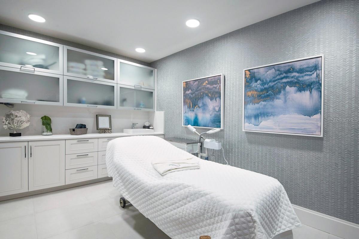 LAKE CLUB PH I - Residential