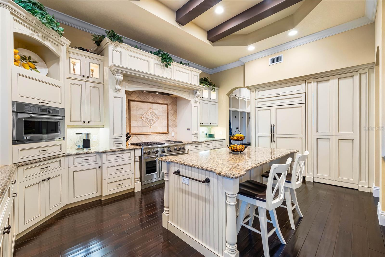 LAKE CLUB PH I - Residential