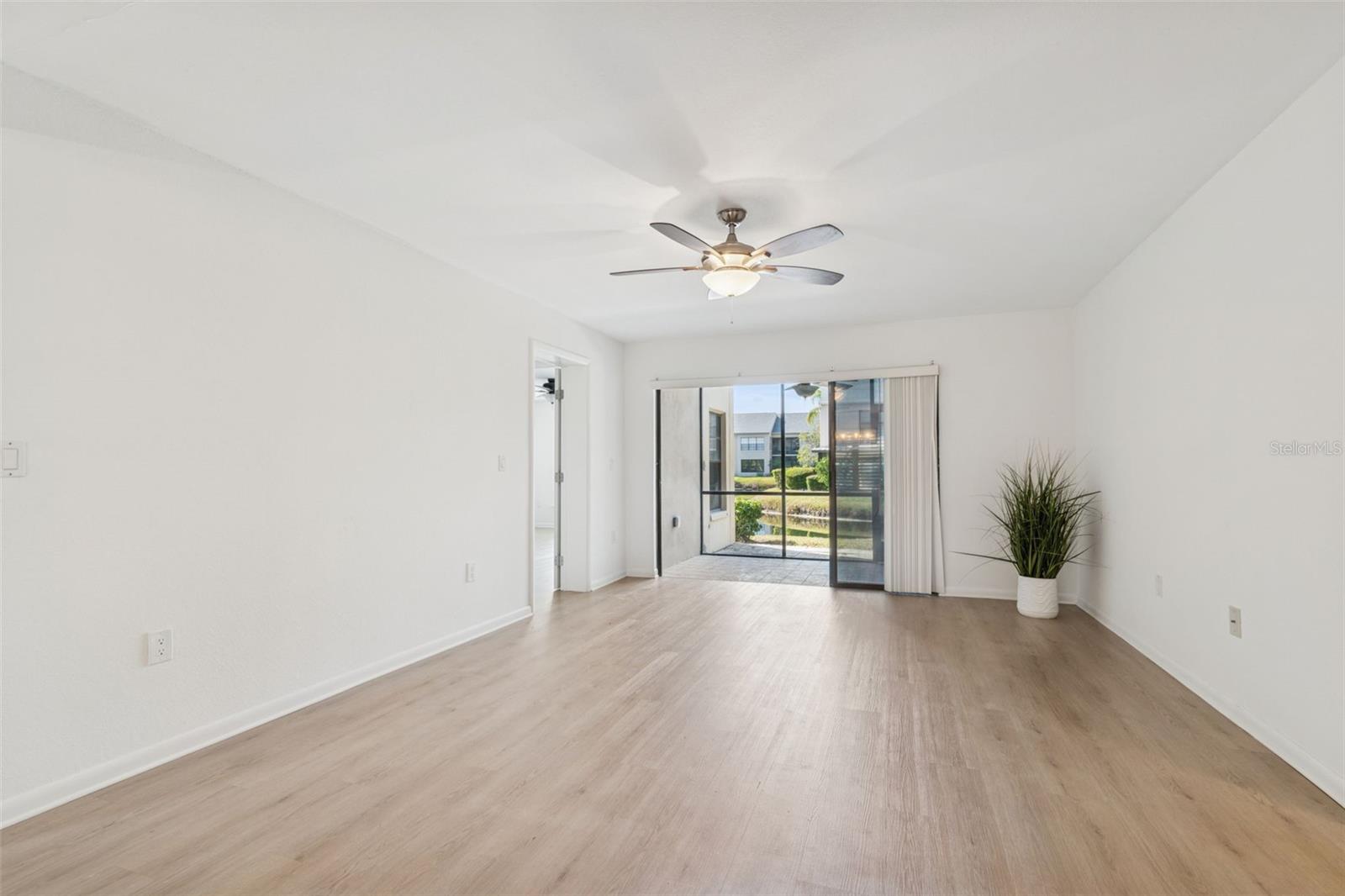 2473 KINGFISHER LANE I103