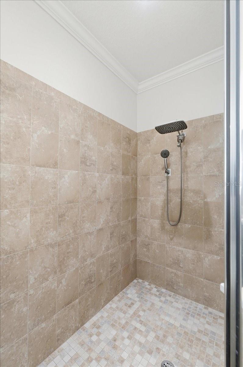 HAMPTON COVE - Residential