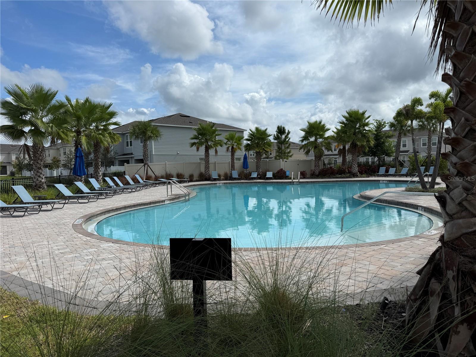 ARTISAN LAKES EDGESTONE NORTH PH I & II - Residential Lease