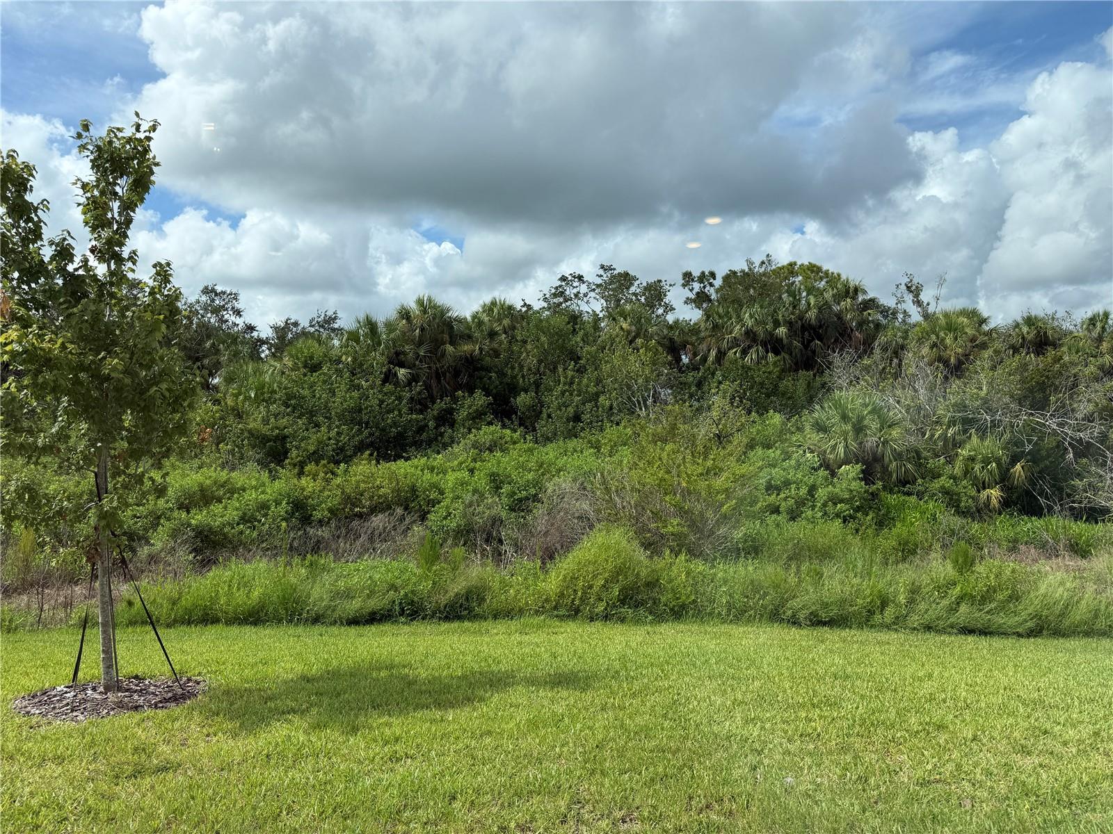 ARTISAN LAKES EDGESTONE NORTH PH I & II - Residential Lease