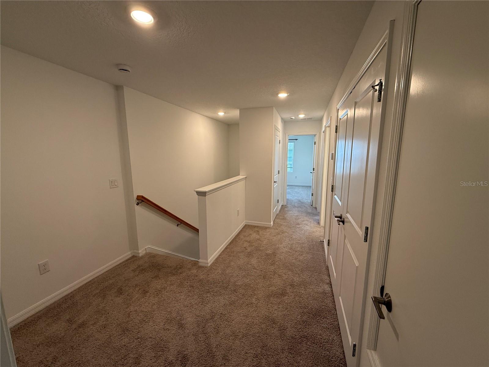 ARTISAN LAKES EDGESTONE NORTH PH I & II - Residential Lease