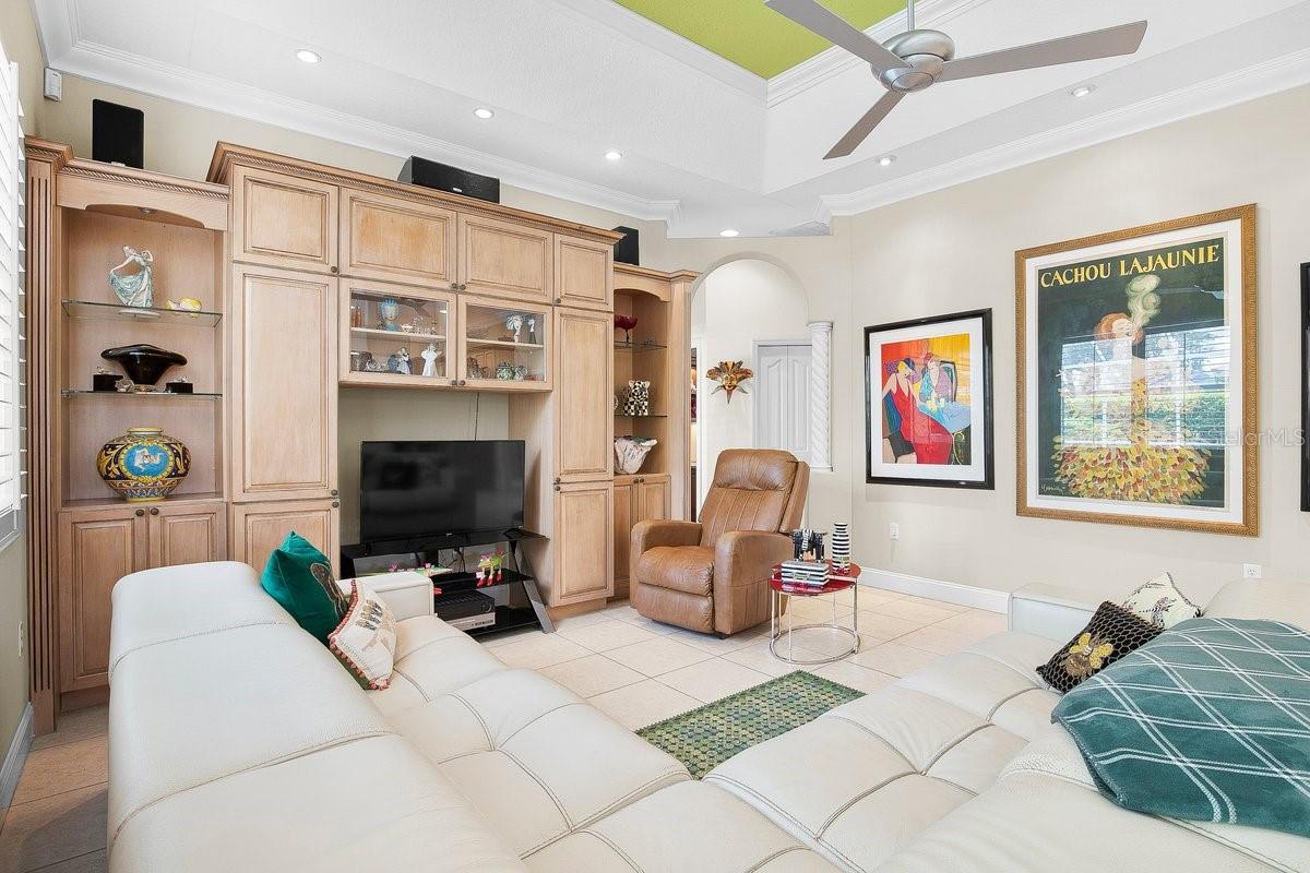 PARK TRACE ESTATES - Residential