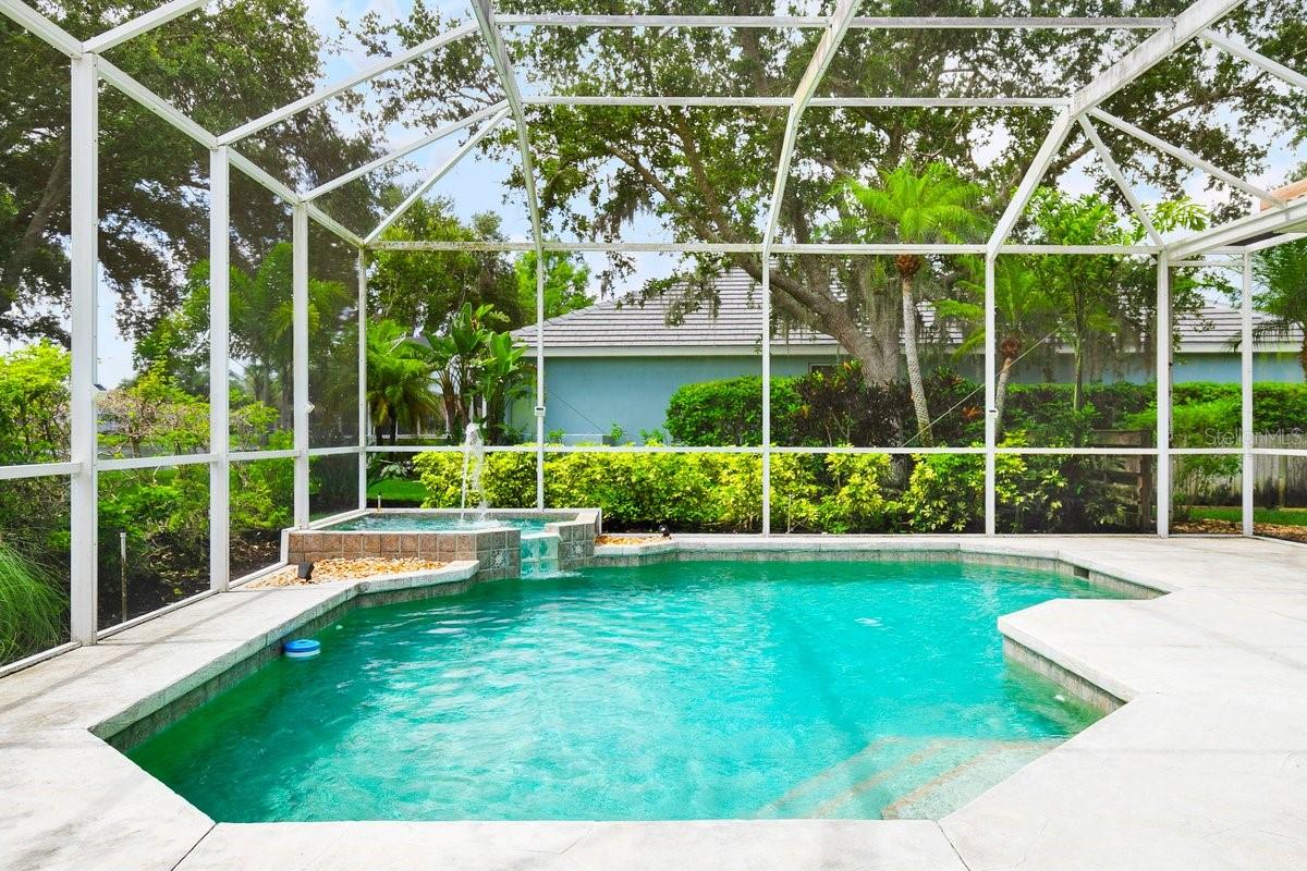 PARK TRACE ESTATES - Residential