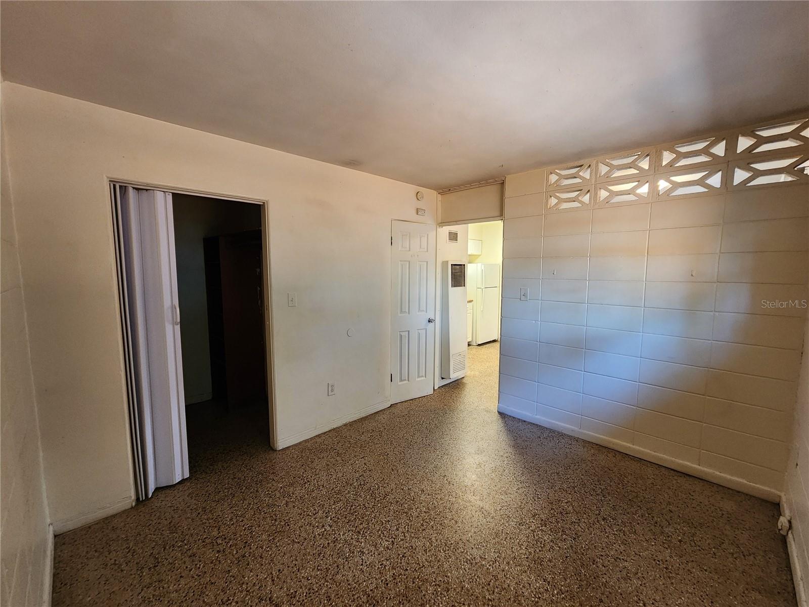 1933 NW 4 AVENUE B