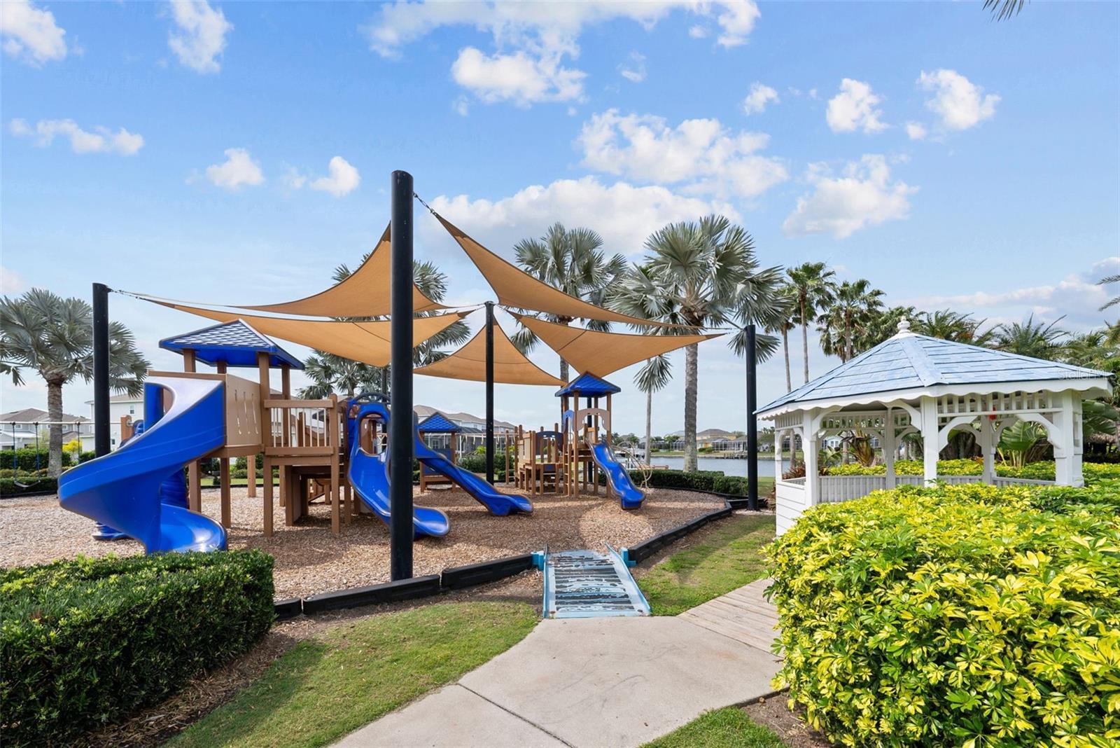 MIRABAY PARCELS 21 & 23 - Residential