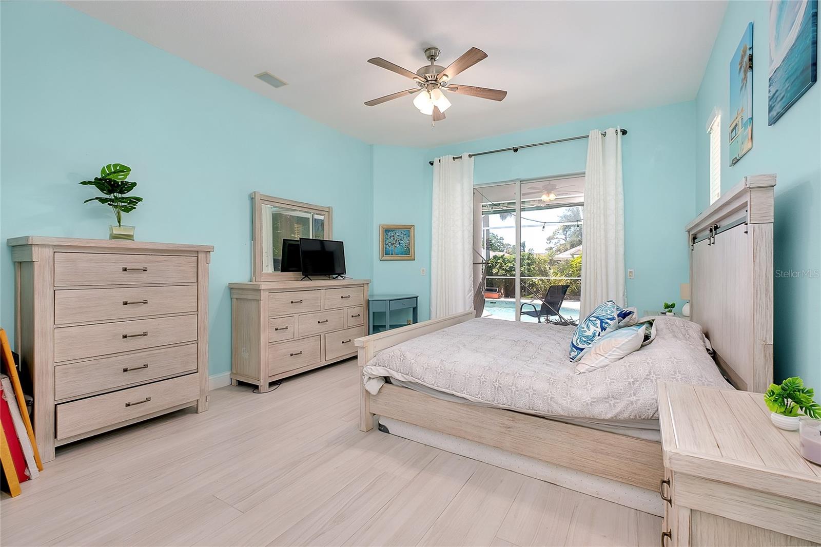 VENICE GOLF & COUNTRY CLUB - Residential