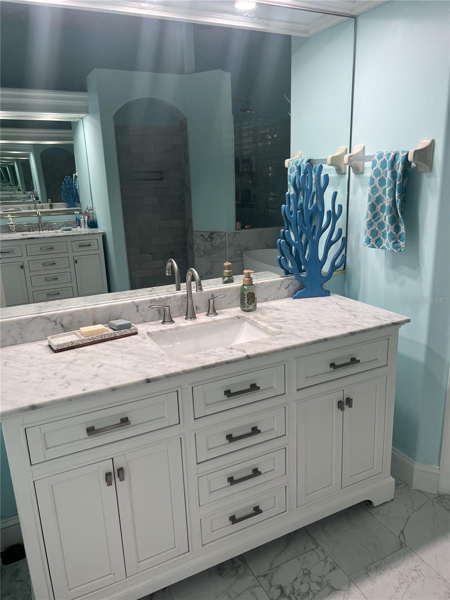 VENICE GOLF & COUNTRY CLUB - Residential