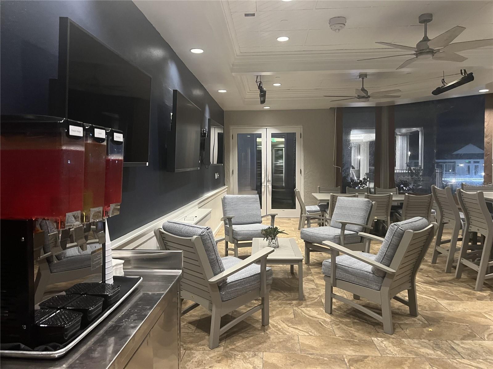 VENICE GOLF & COUNTRY CLUB - Residential