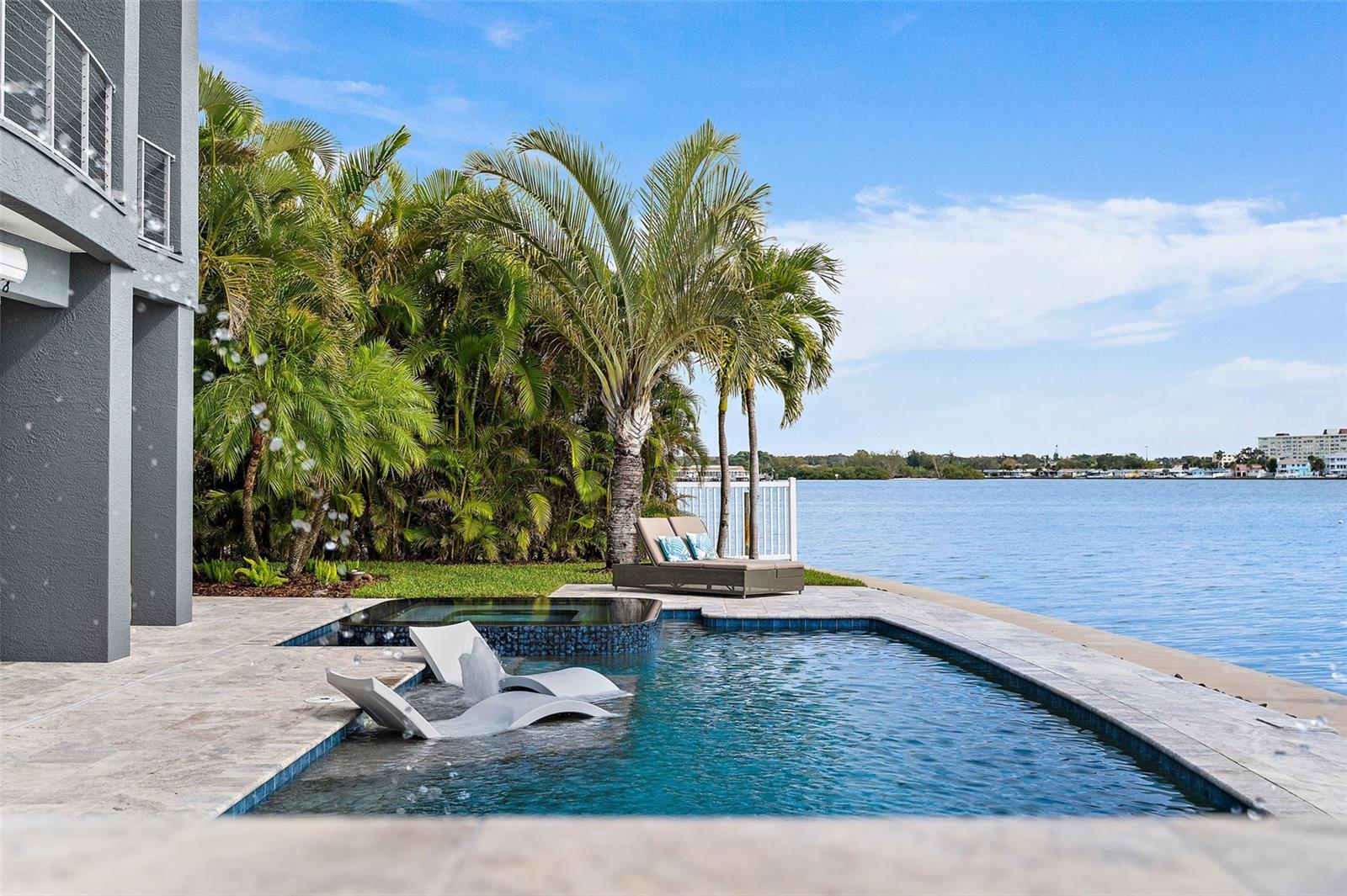 REDINGTON BEACH HOMES 6TH ADD - Residential