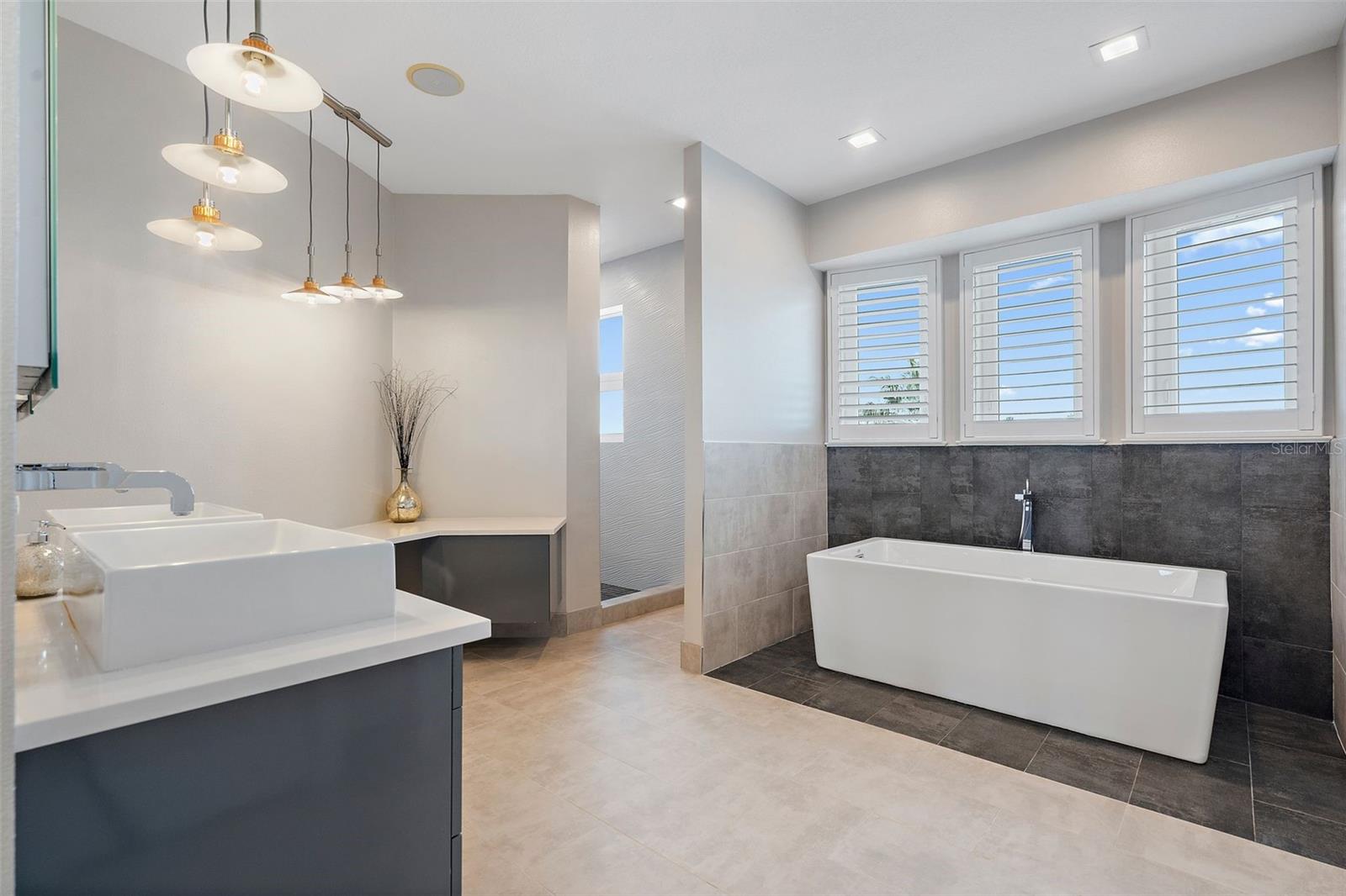 REDINGTON BEACH HOMES 6TH ADD - Residential