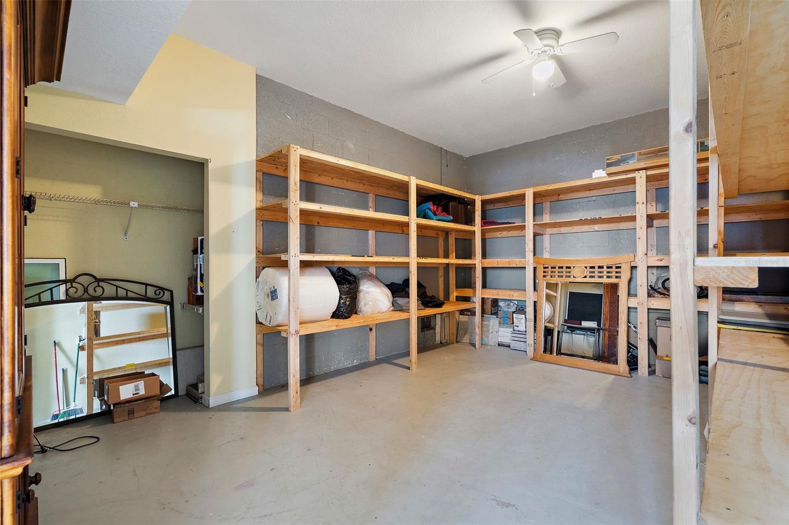 REDINGTON BEACH HOMES 6TH ADD - Residential