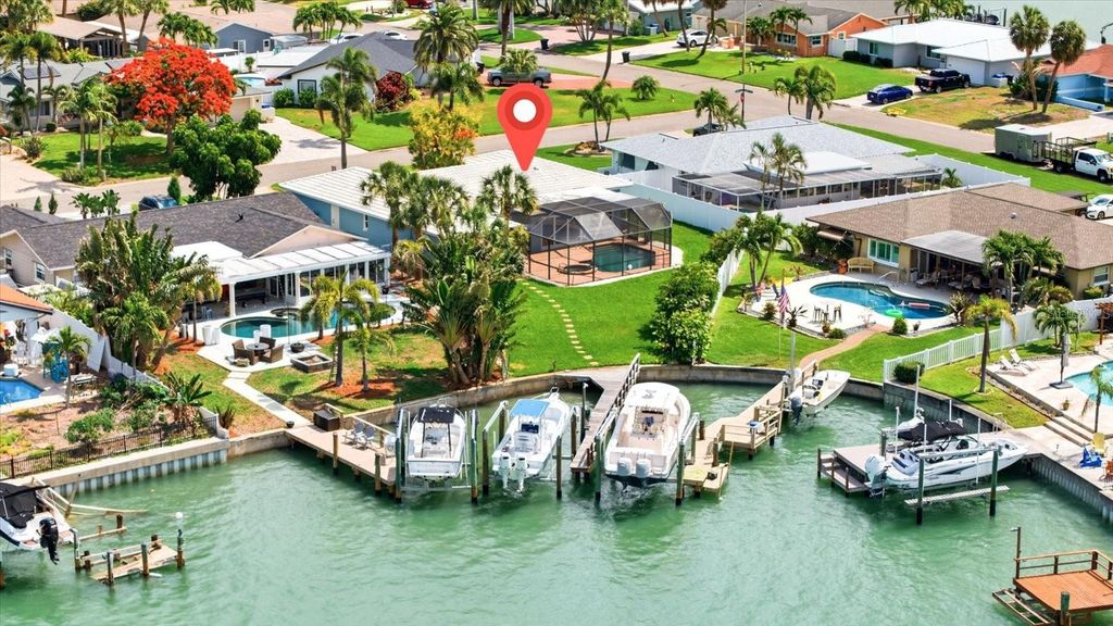 Photo of 8008 13th Avenue S, St Petersburg, FL 33707 (MLS # TB8508927)