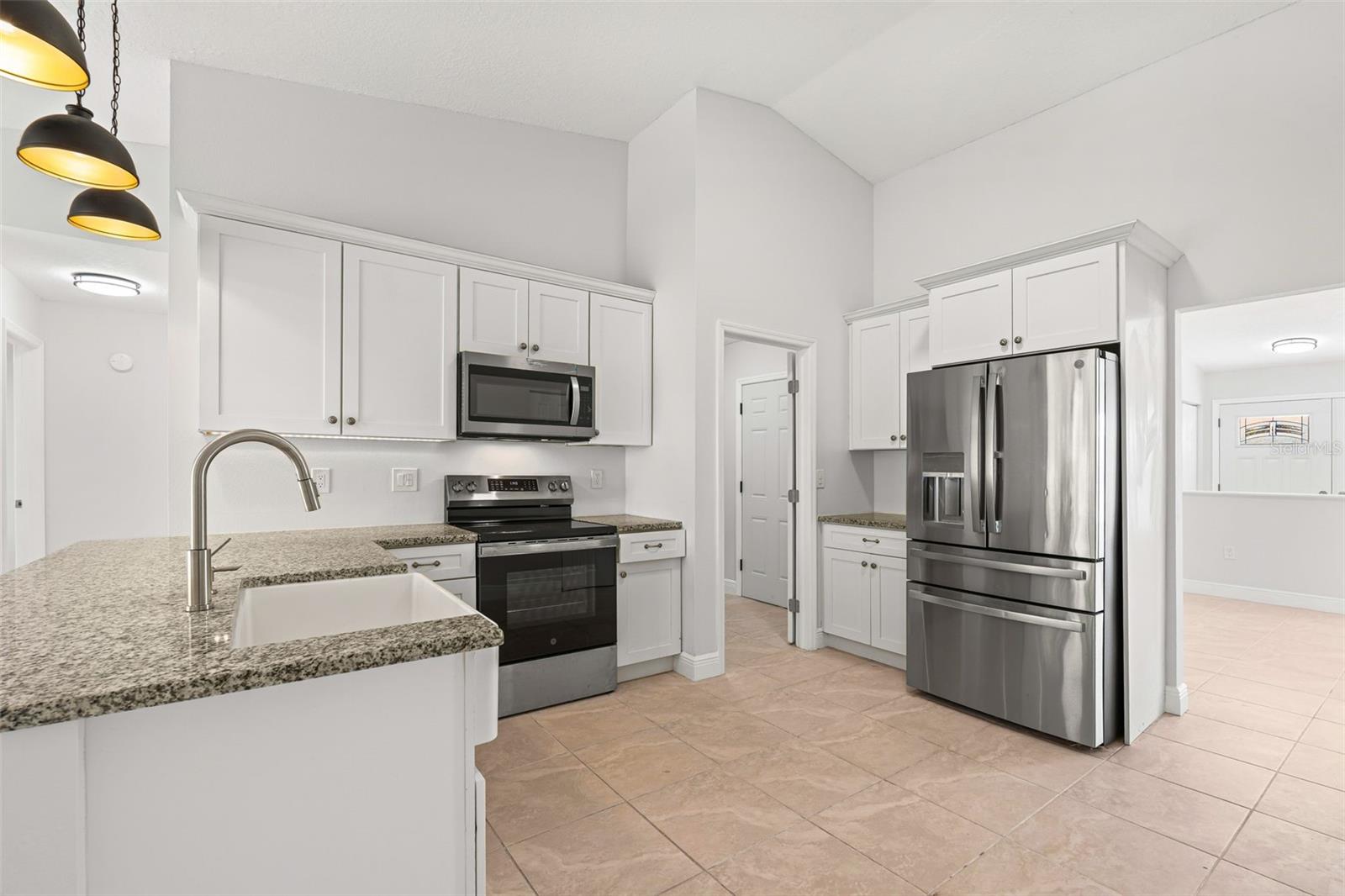 THE VILLAGES OF LAKESIDE SOUTH PHIII REV - Residential