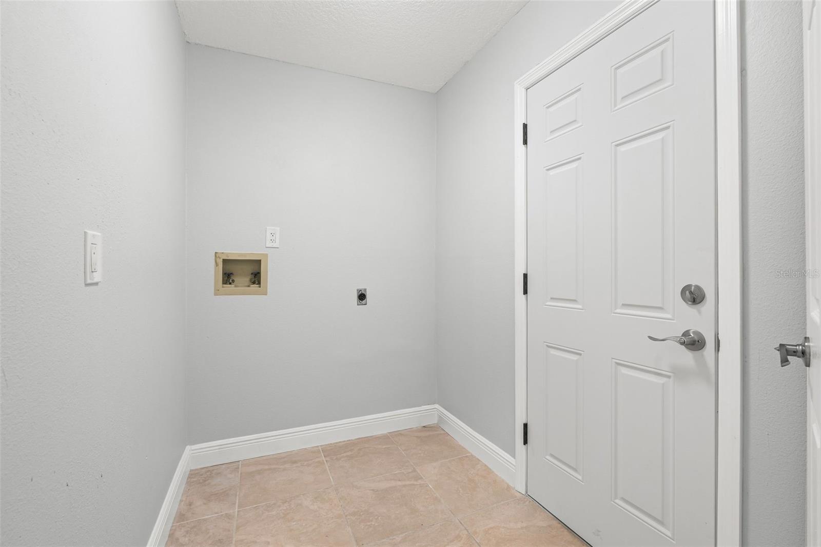 THE VILLAGES OF LAKESIDE SOUTH PHIII REV - Residential