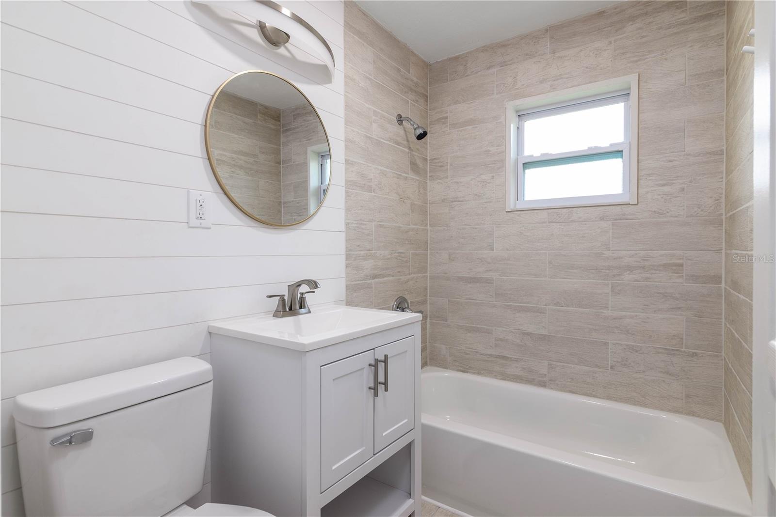 OAK VIEW SUB - Residential