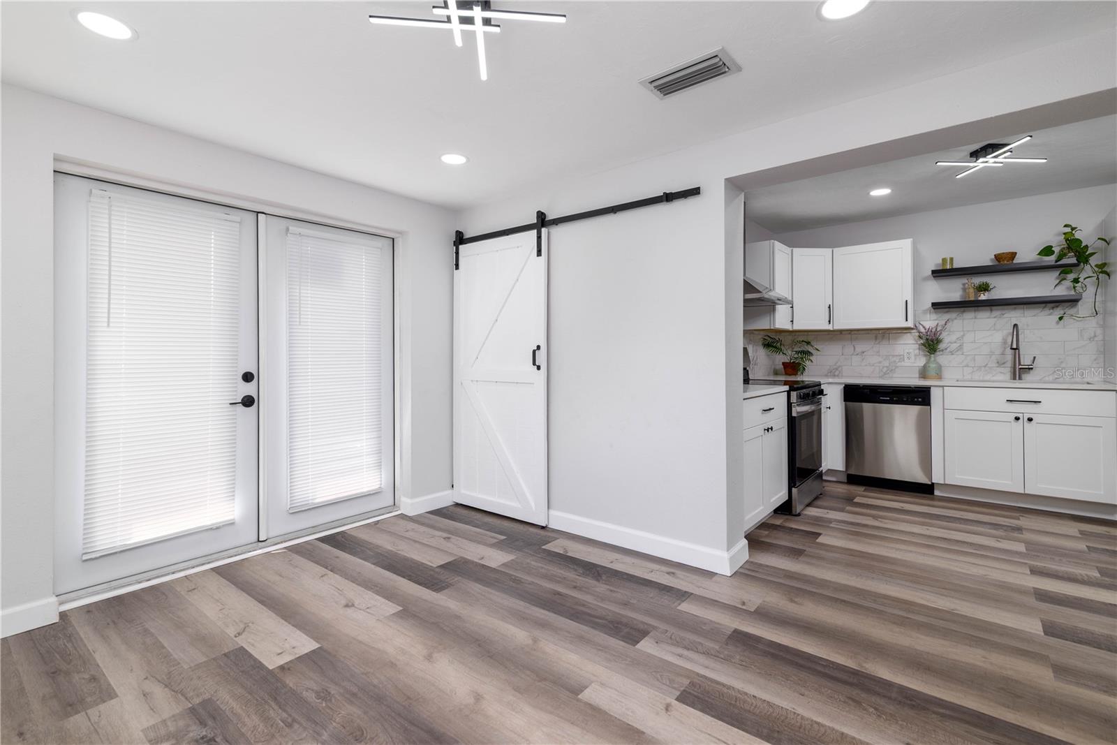 OAK VIEW SUB - Residential