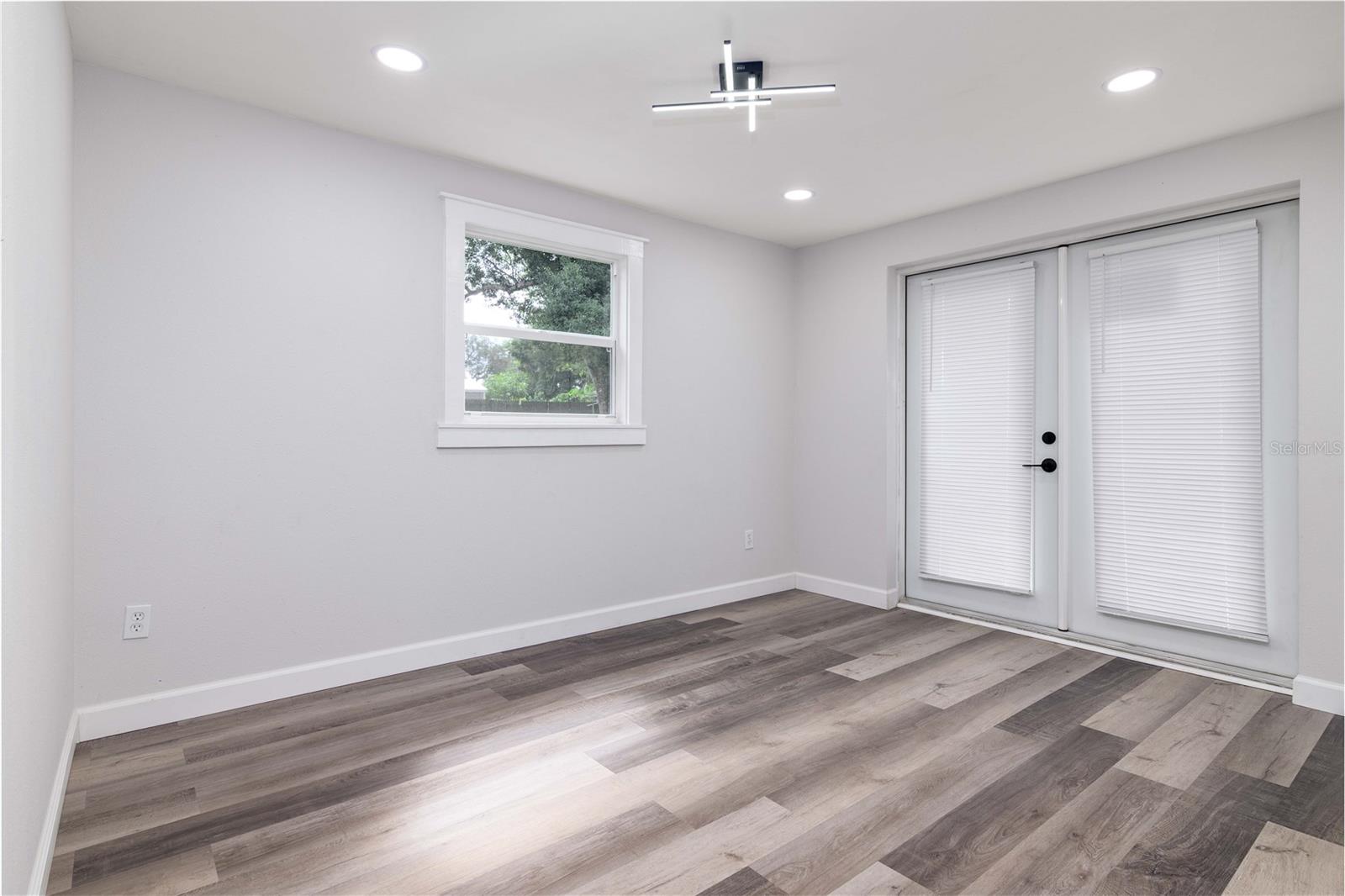 OAK VIEW SUB - Residential