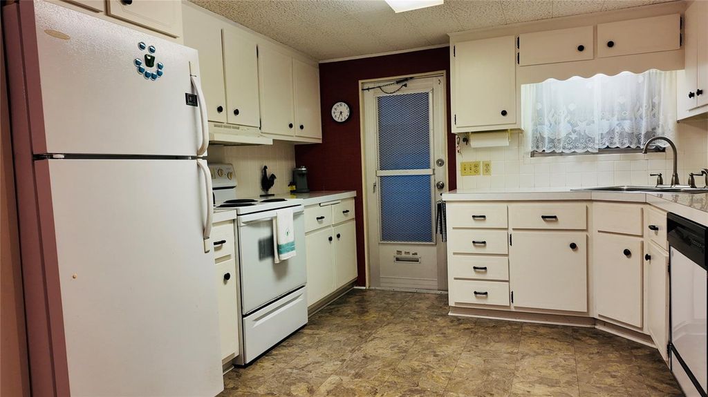 Photo of 2331 Belleair Road #501, Clearwater, FL 33764 (MLS # TB8445831)