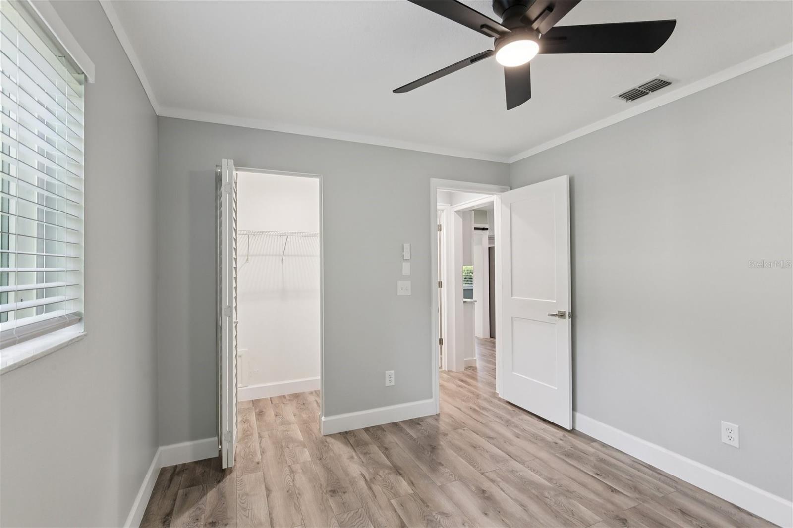 HIGHLAND LAKES - Residential Lease