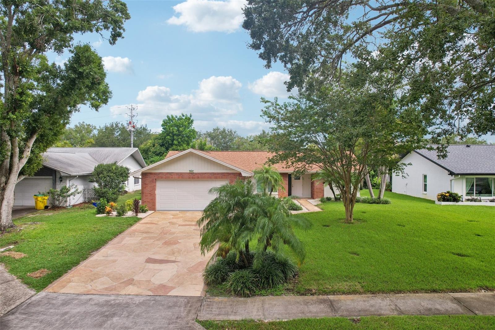 HIGHLAND LAKES - Residential Lease