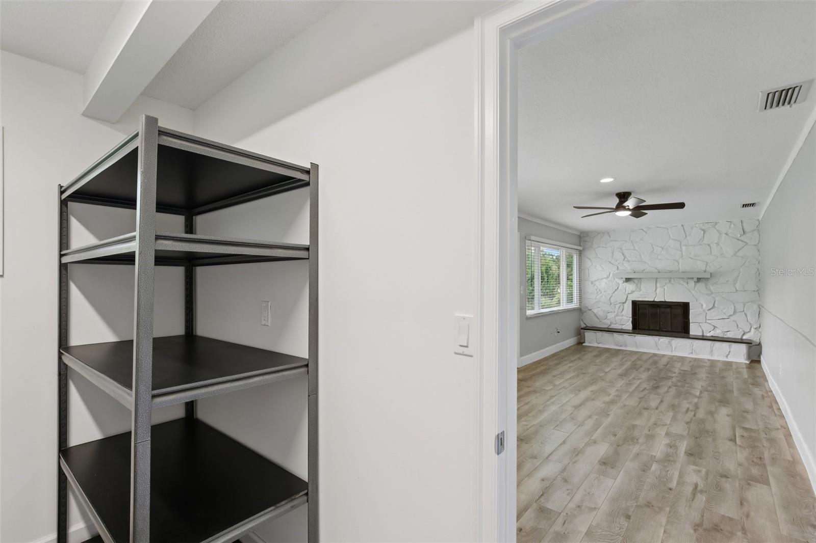 HIGHLAND LAKES - Residential Lease