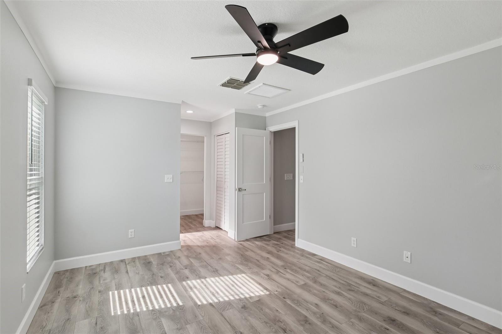 HIGHLAND LAKES - Residential Lease