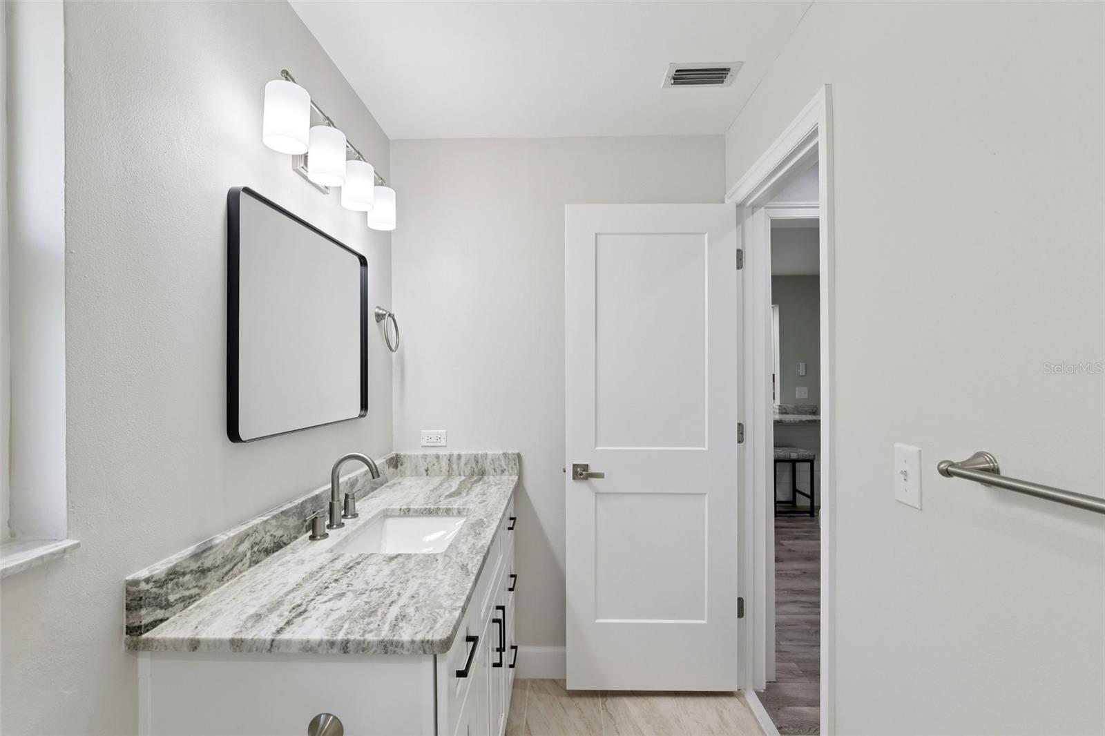 HIGHLAND LAKES - Residential Lease