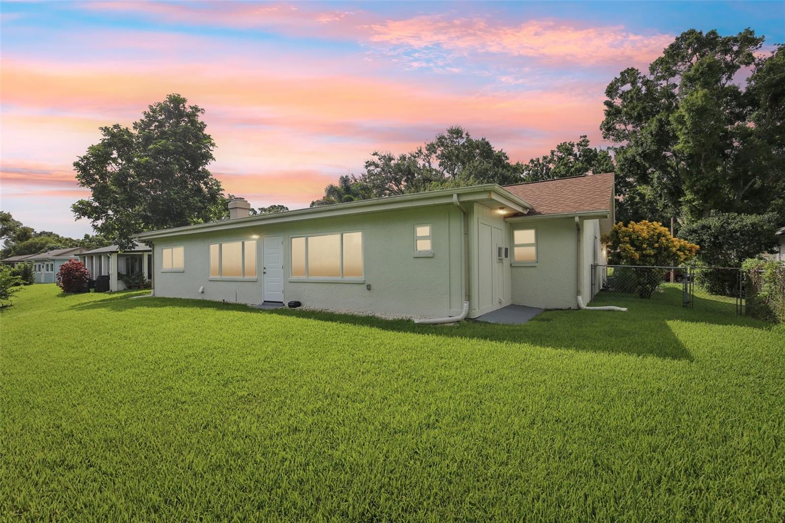 HIGHLAND LAKES - Residential Lease