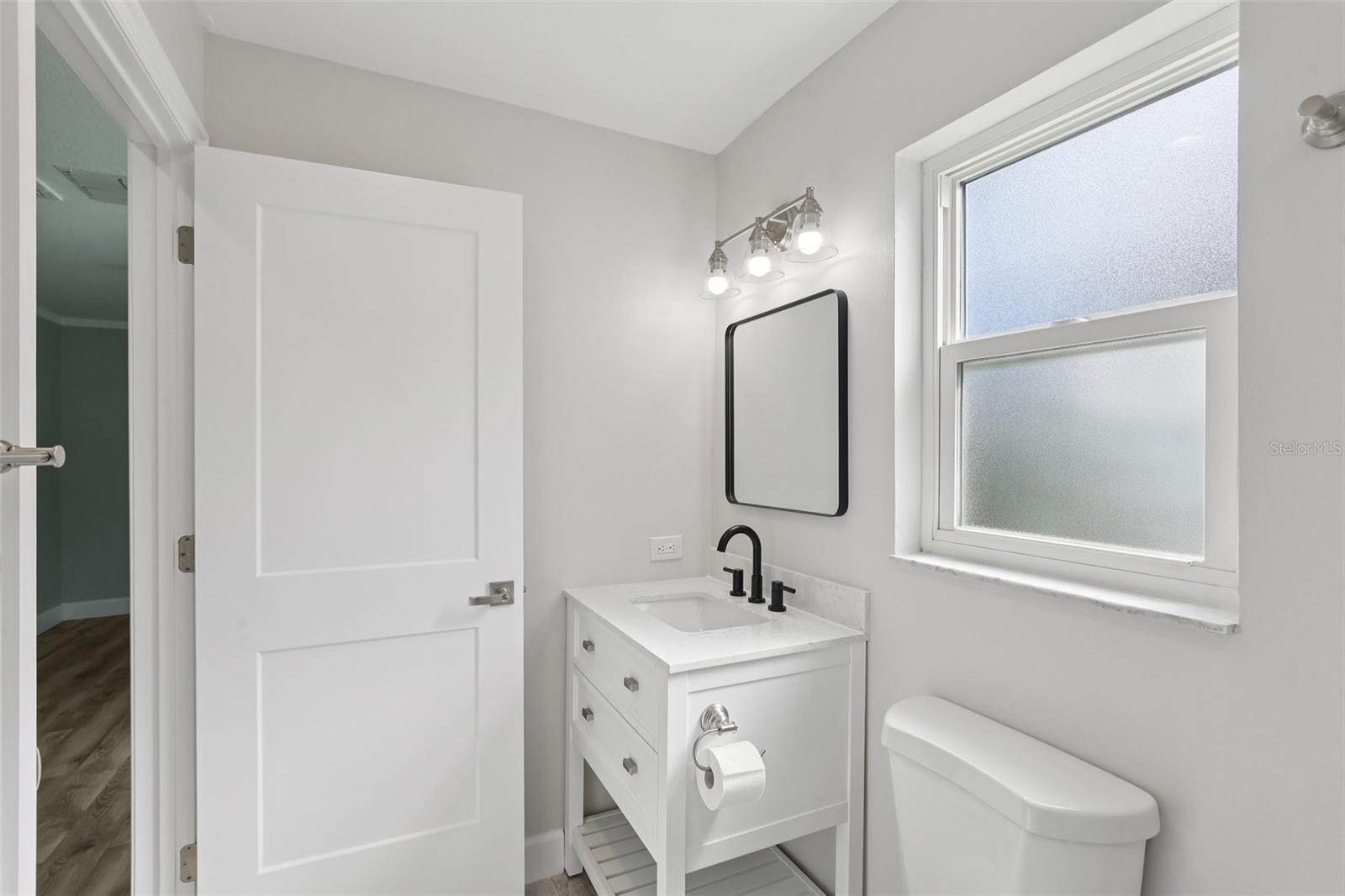 HIGHLAND LAKES - Residential Lease