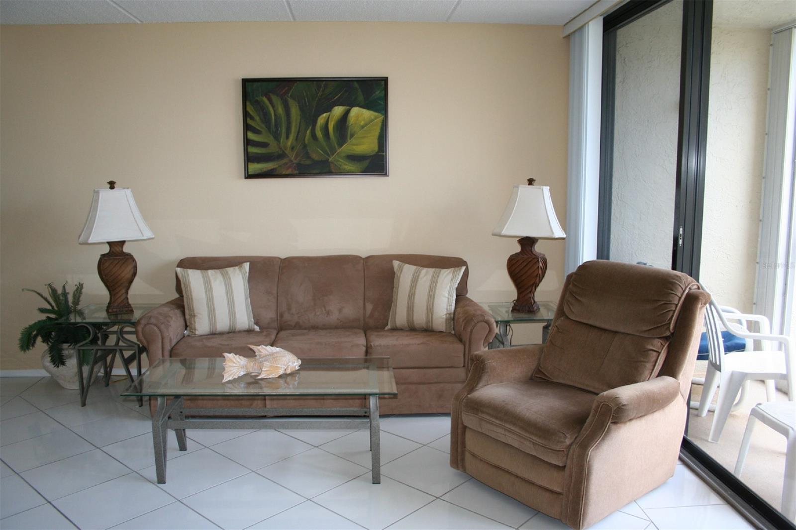 Pelican - Residential