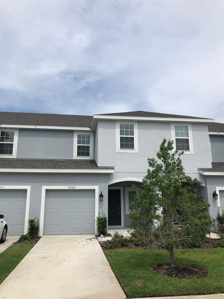 OAK CREEK - Residential
