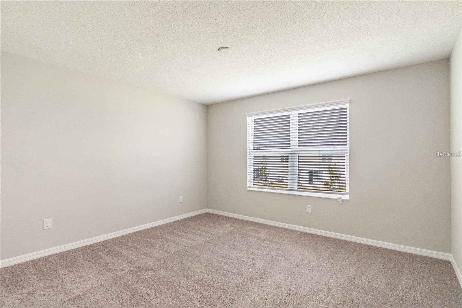 OAK CREEK - Residential